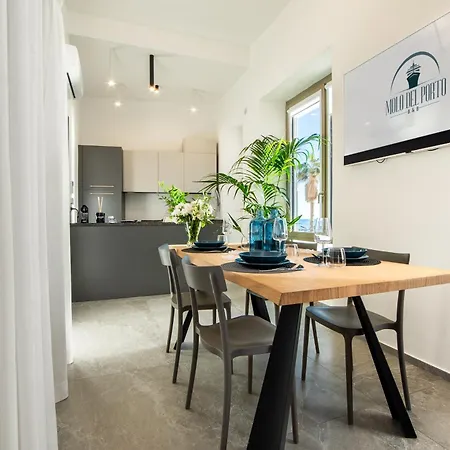 - Molo Del Porto A Apartment